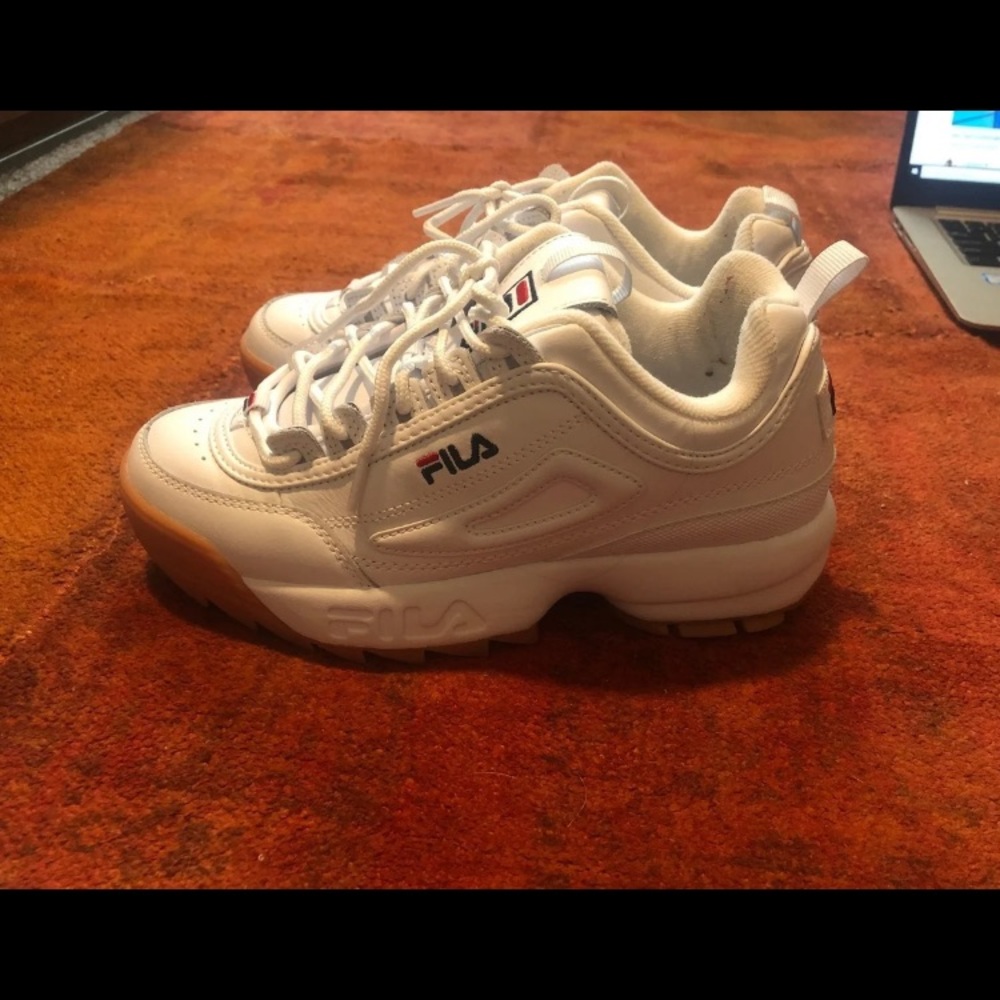Brand new filas